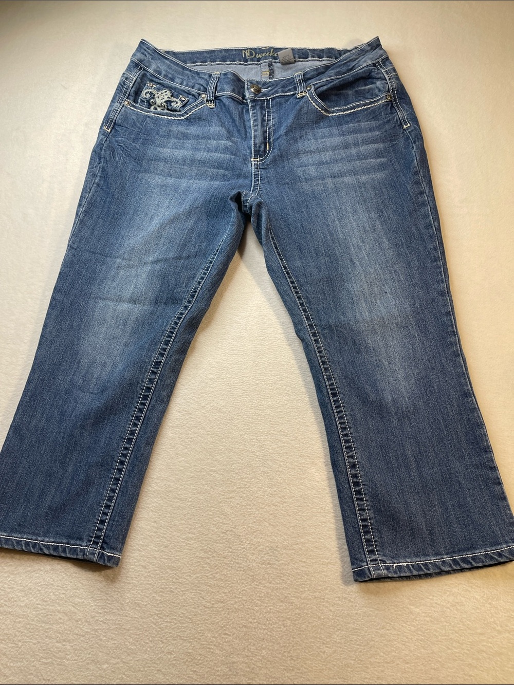 ND WEEKEND WOMENS CAPRIS SIZE 16 DENIM